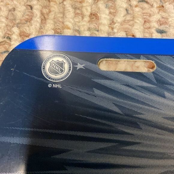 NWT NHL VANCOUVER CANUCKS LICENSE PLATE - Picture 3 of 8